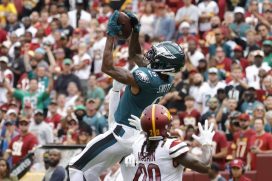 DeVonta Smith High Points Catch at 1 one-yard line at Washington