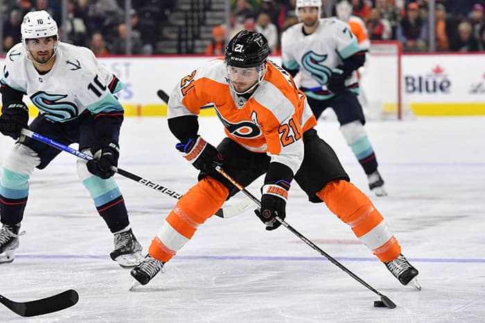 Philadelphia Flyers center Scott Laughton (21) against the Seattle Kraken at Wells Fargo Center.