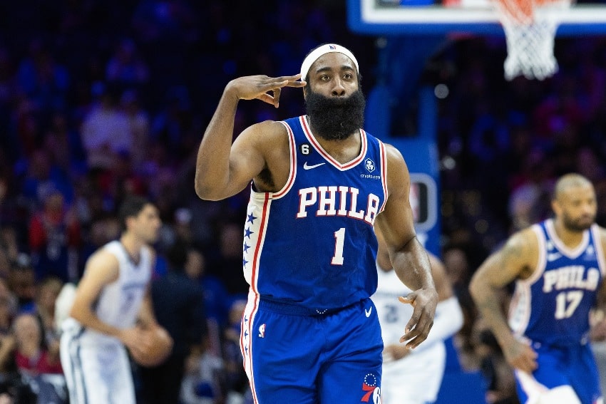 James Harden, Joel Embiid Practice One-On-One Ahead Of Harden's