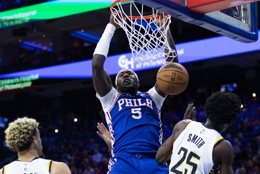 Montrezl Harrell signs with Sixers