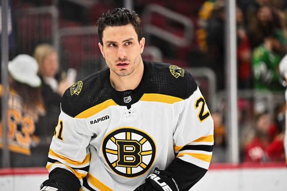 Boston Bruins forward Garnet Hathaway (21) warms up before a game against the Chicago Blackhawks at United Center.