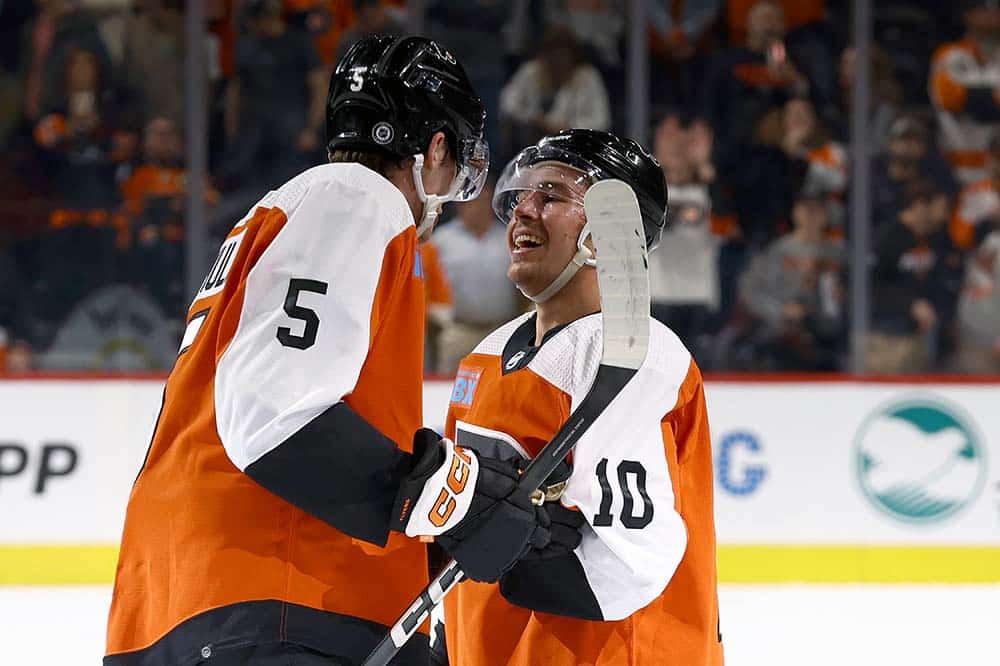 Travis Konecny scores twice in Philadelphia Flyers' opening win