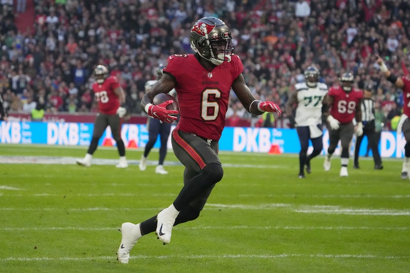 Julio Jones Buccaneers