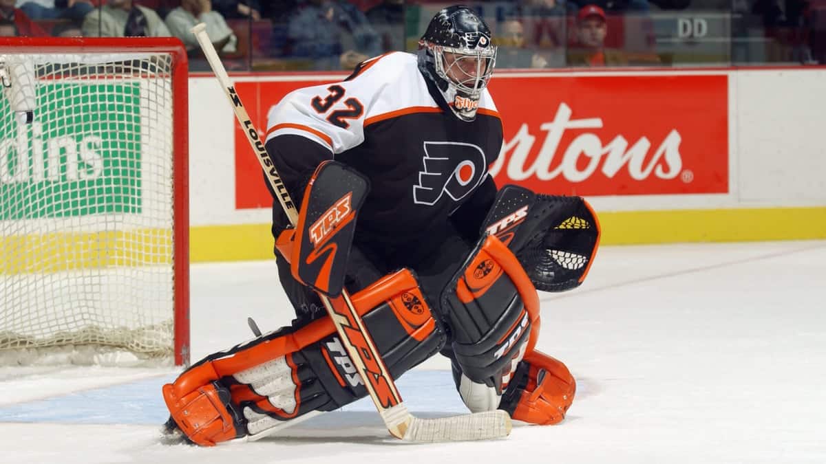Flyers News: Former Goaltender Roman Chechmanek Dies at 52