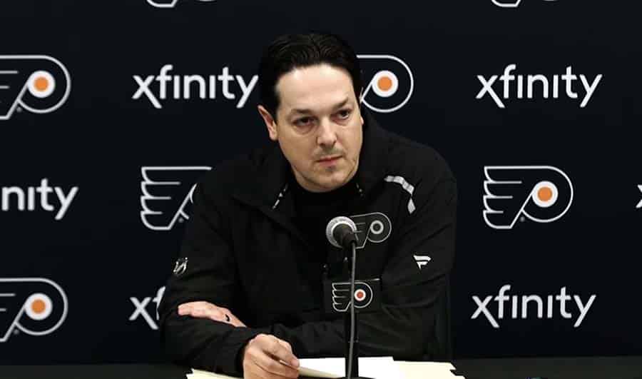 Flyers: Briere Addresses Hart’s Absence, Team’s Performance at Midseason Presser