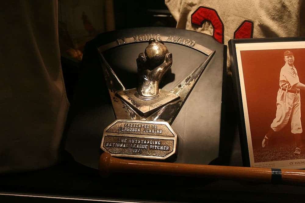 1024px-Ferguson_Jenkins'_Cy_Young_Award,_Canadian_Baseball_Hall_of_Fame,_St._Marys_Ontario_2944_(4871384701) (1)